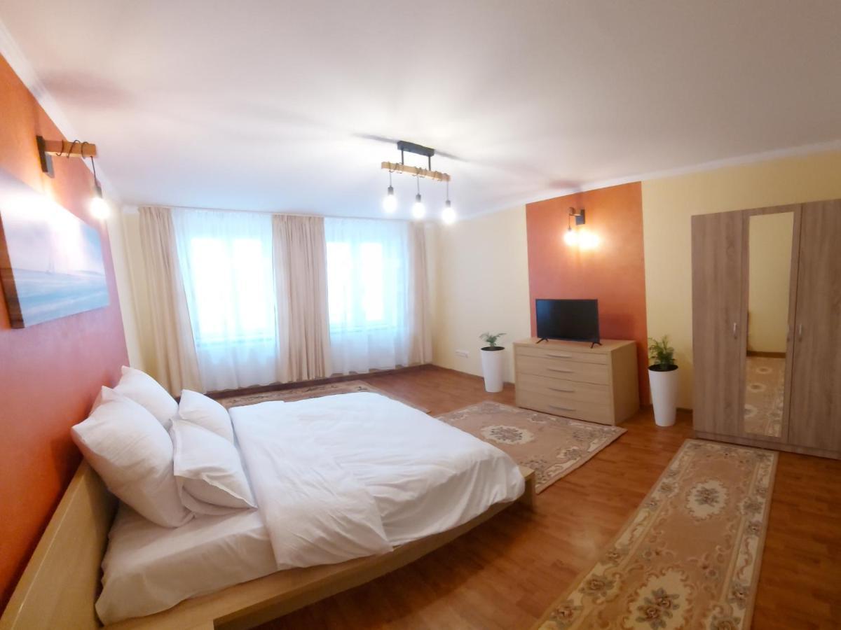 Villa Rhs Host Bistriţa Esterno foto